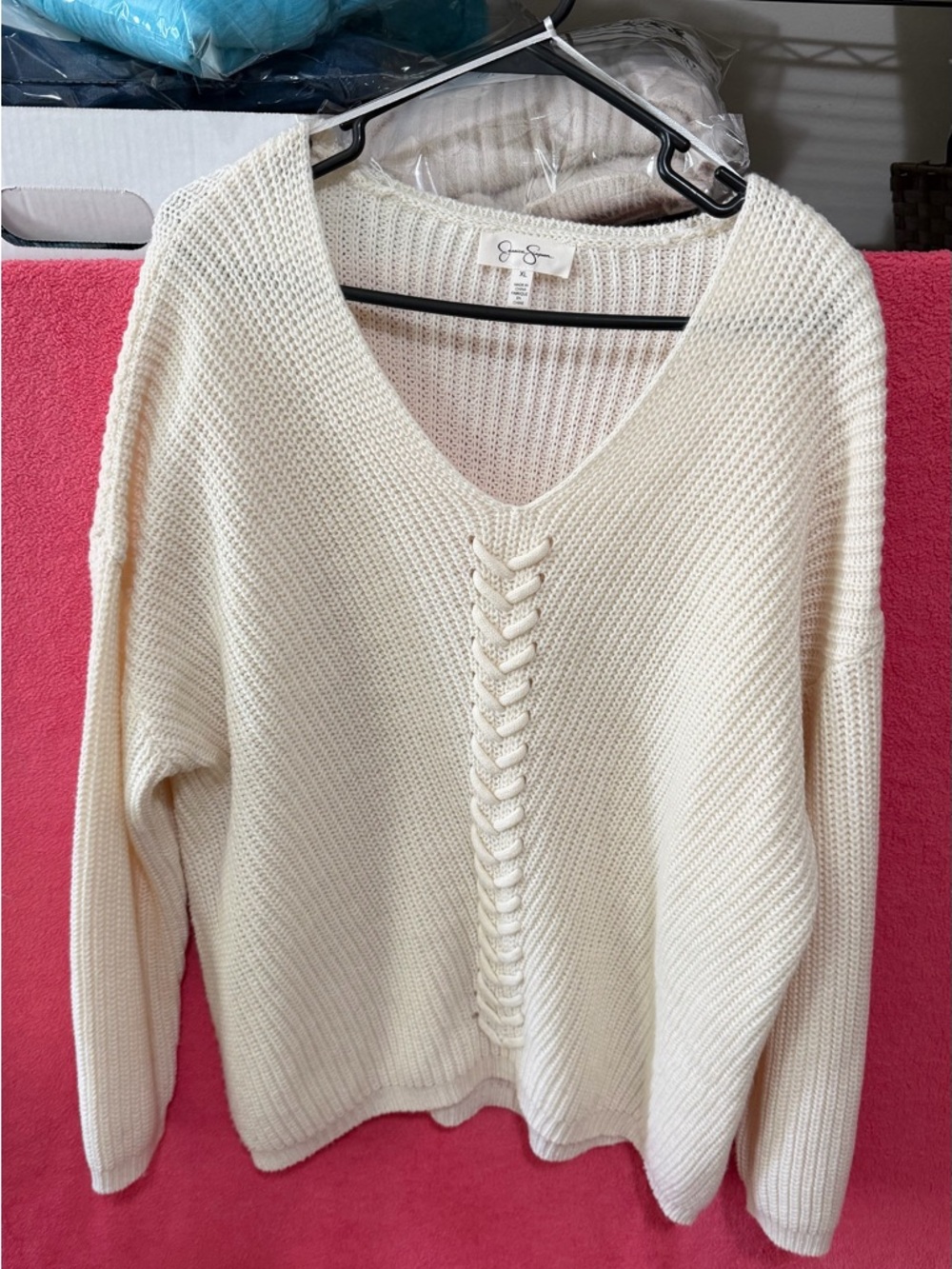 Jessica Simpson Cream V-Neck Cable-Front Sweater